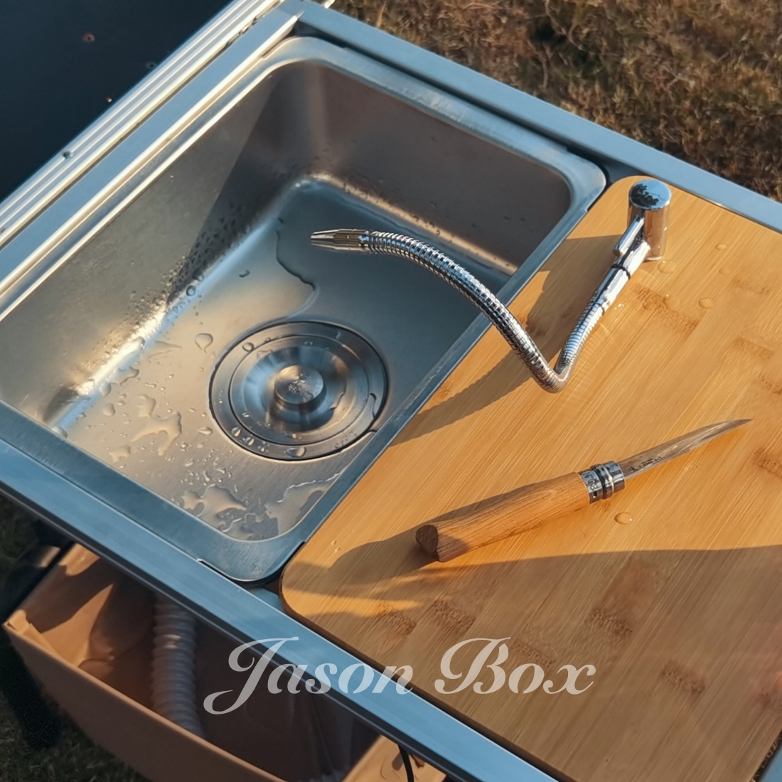 Table de Camping IGT extérieur - Outdoor Camping Kitchen With Sink avis et prix